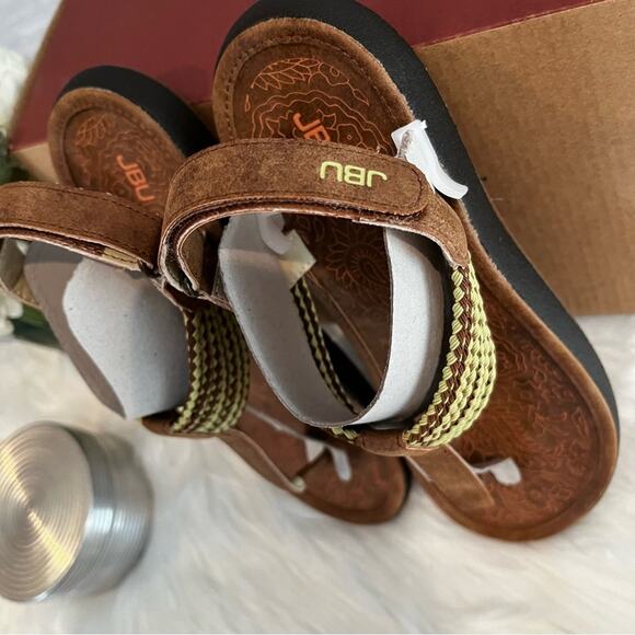 NEW JBU by Jambu Yasmin Velcro Bungee Floral Flats Sandals Saddle Sage Sz 6 - Picture 10 of 15